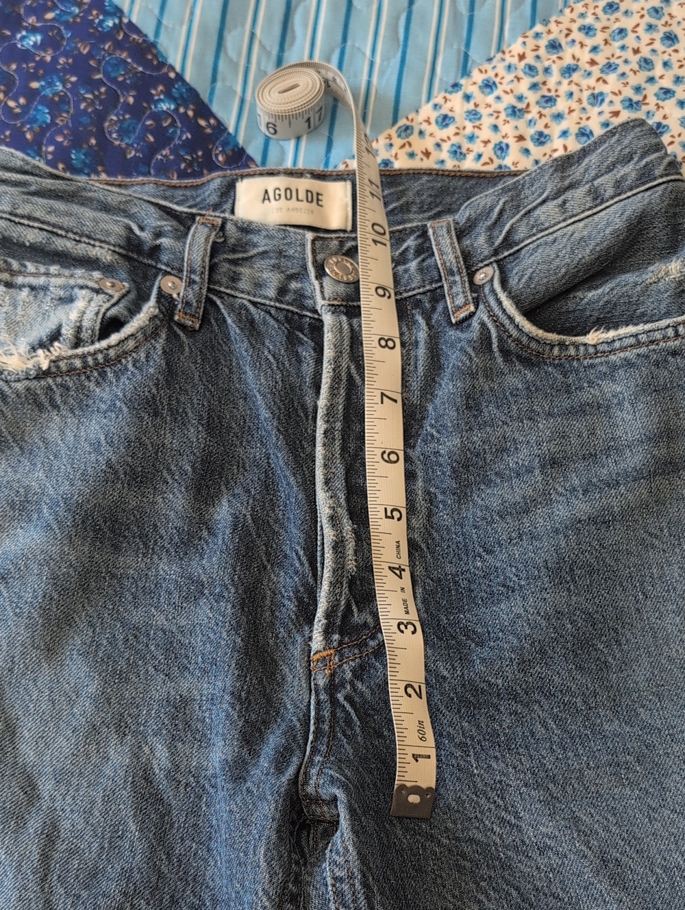 Agolde Riley Button Fly Cropped Jeans - Picture 6 of 8
